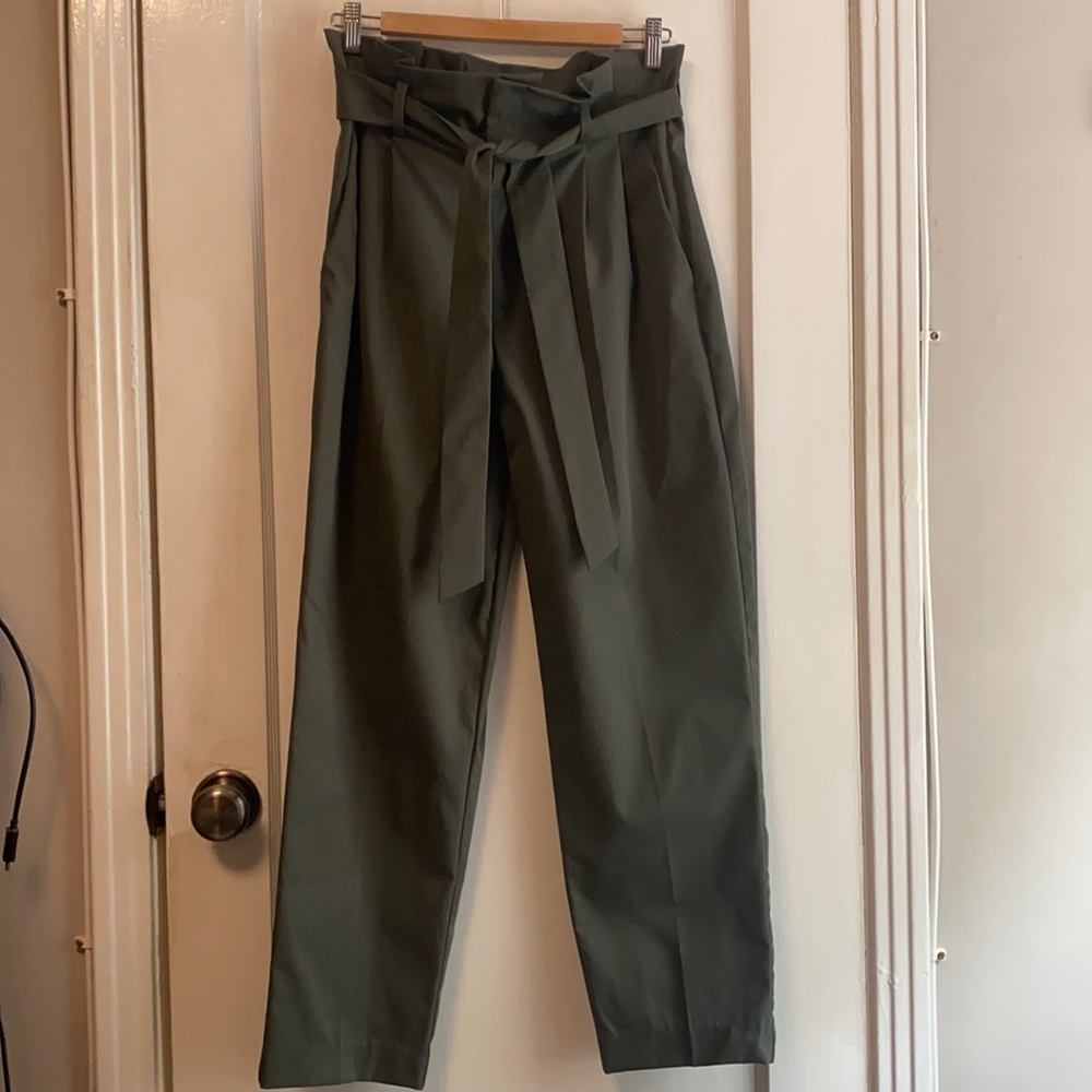 H&M Olive green paper bag pant